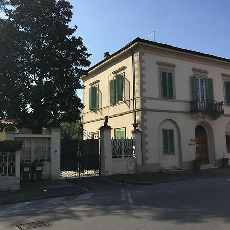 Lucca Relais Bed & Breakfast Bagian luar foto