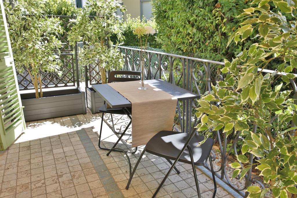 Lucca Relais Bed & Breakfast Bagian luar foto