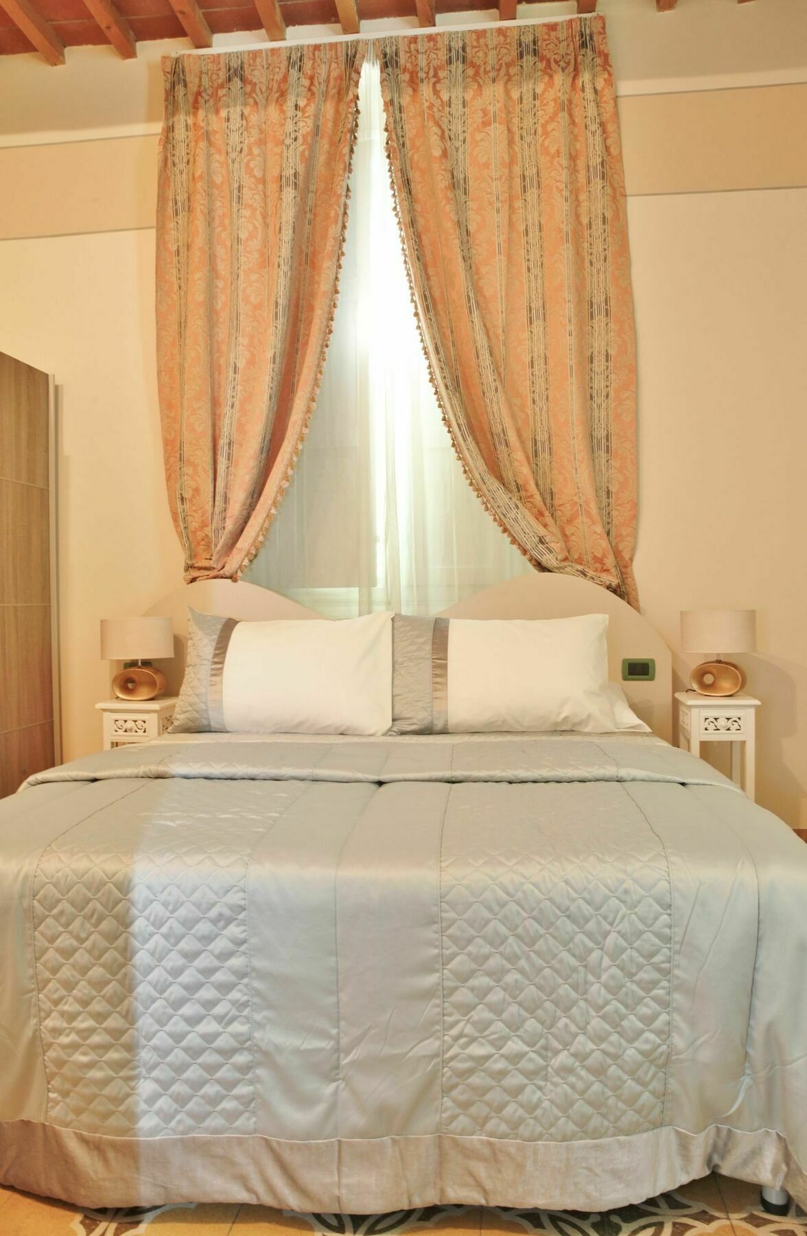 Lucca Relais Bed & Breakfast Bagian luar foto