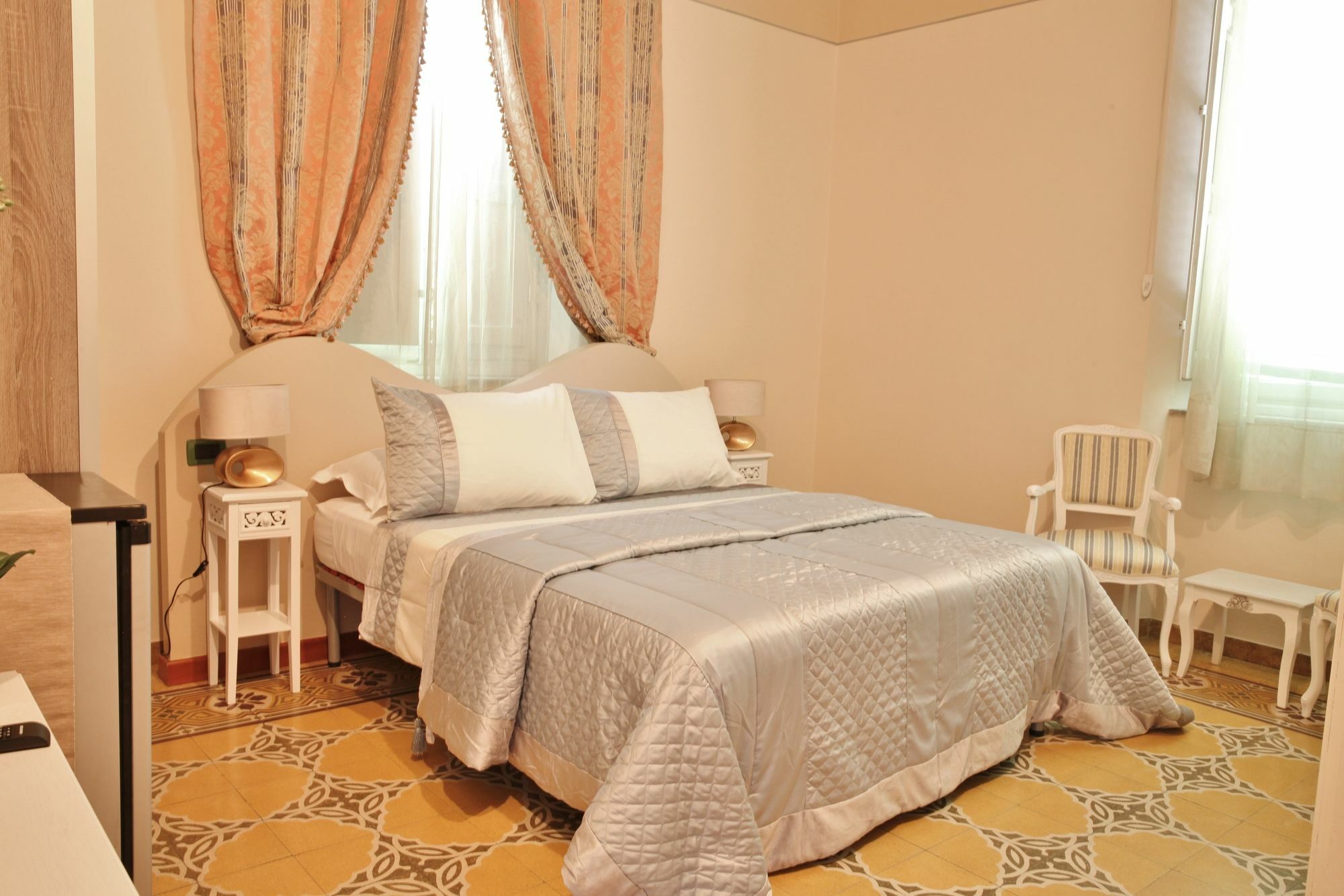 Lucca Relais Bed & Breakfast Bagian luar foto