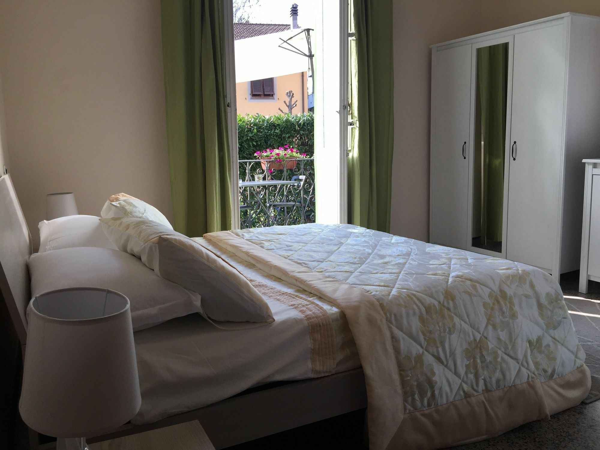 Lucca Relais Bed & Breakfast Bagian luar foto