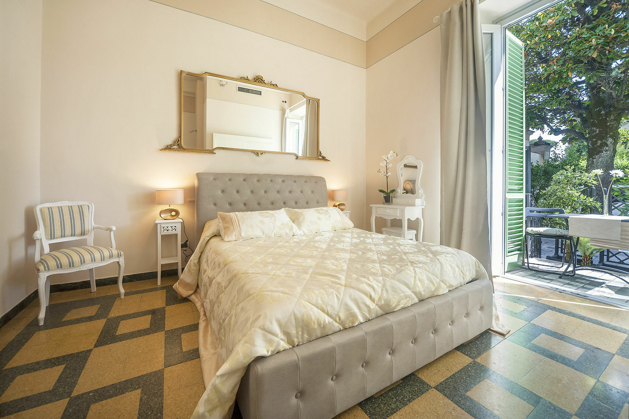 Lucca Relais Bed & Breakfast Bagian luar foto